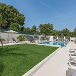 Apartamento In Pjescana Mit Gemeinschaftlichem Pool By Interhome Pula