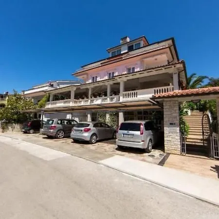 Apartament In Pjescana Mit Gemeinschaftlichem Pool By Interhome *